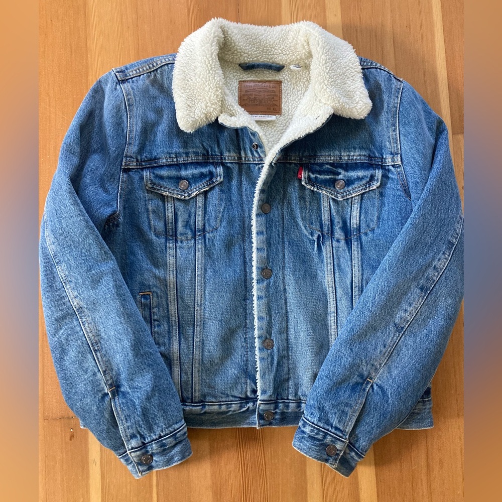 Levi's Blue Jean Jacket with White Sherpa Collar